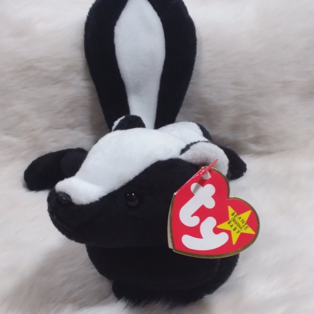 Beanie babies Stinky Born 2.13.1995 Skunk